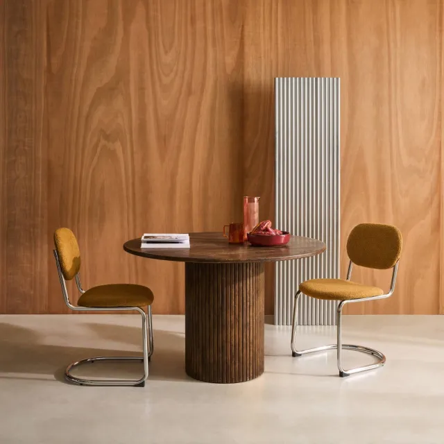 sweeek Ronde eettafel van rubberhout en eikenfineer 4 plaatsen - ø 115 x 73 cm - estelle Walnoot