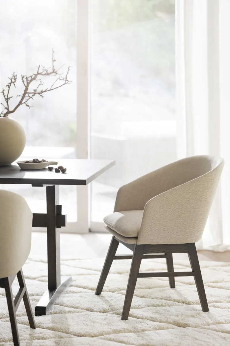 Rowico Home Windham eetkamerstoel beige - donker eiken onderstel, foto 2