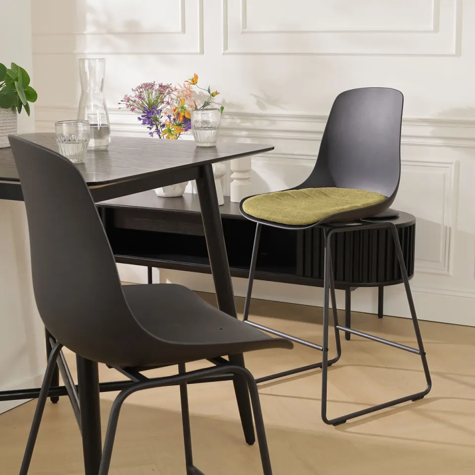 Nolon Nino-Liv barkruk zwart met mosgroen zitkussen - zwart onderstel - 65 cm, foto 2