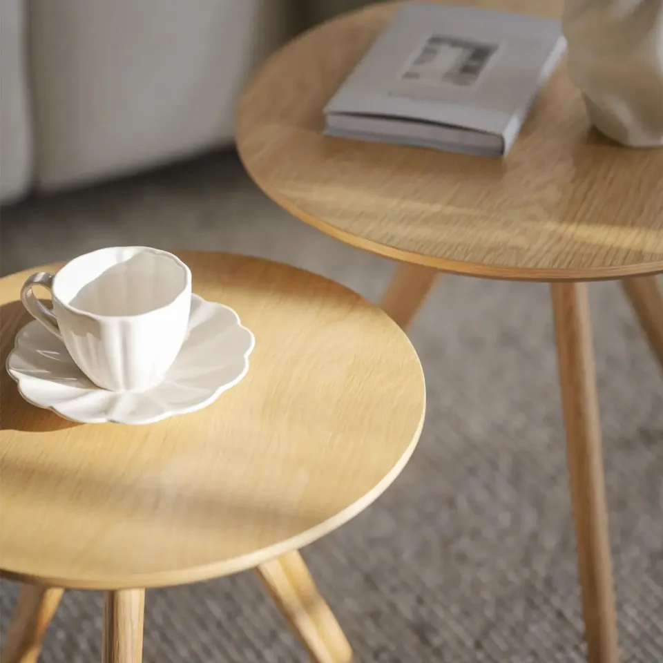 Rowico Home Yumi houten bijzettafels naturel - set van 2 - Ø 50 cm, foto 3