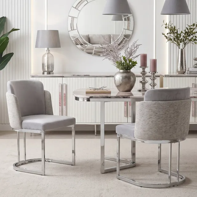 Zubaliya Set Van 2 Eetkamerstoelen 61,5x53,5x86 cm - Stoelen Met Chenille Bekleding En Verchroomde Metalen Poten Lichtgrijs Zilver