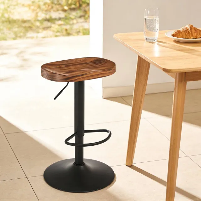STILVORA Barkruk 60-81 Cm - Draaibaar En Hoogte Verstelbaar Met Voetsteun - Voor Keuken En Bar - Hout En Metaal - Rustiek Bruin