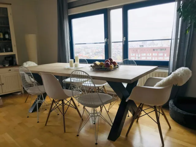 Eikenhouten tafel Eudora met X poten