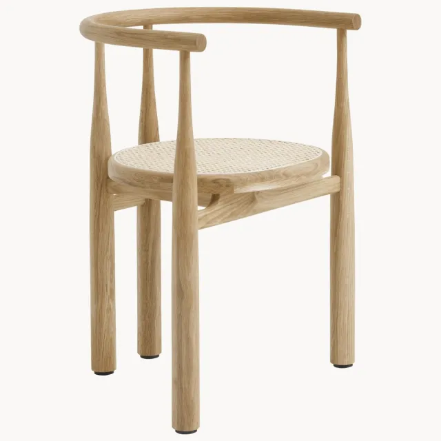 New Works Eikenhouten eetstoel Bukowski met armleuningen Beige