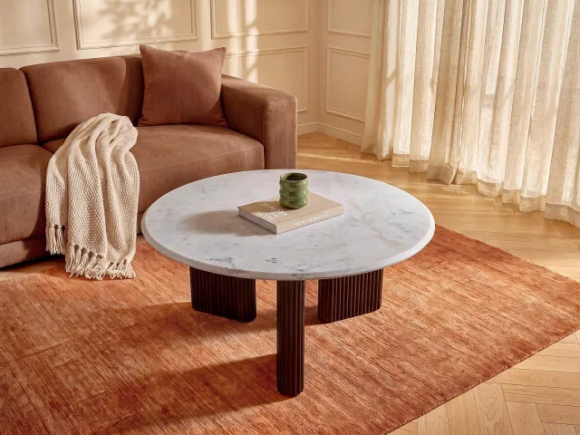 Vente-unique Salontafel van marmer en acaciahout - Wit en Donker naturel - KIYARA