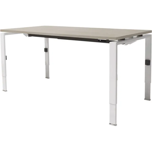 Schaffenburg Linesto N4 bureau, hoogte instelbaar (65-85cm) met 140x80cm halifax eik natuur zwevend 25mm blad en aluminium (RAL9006) vierpoot N-frame (poot rechthoekig 66 x 26 mm.), (met geintegreerde kabelgoot) Aluminium (RAL9006)/Halifax Eiken
