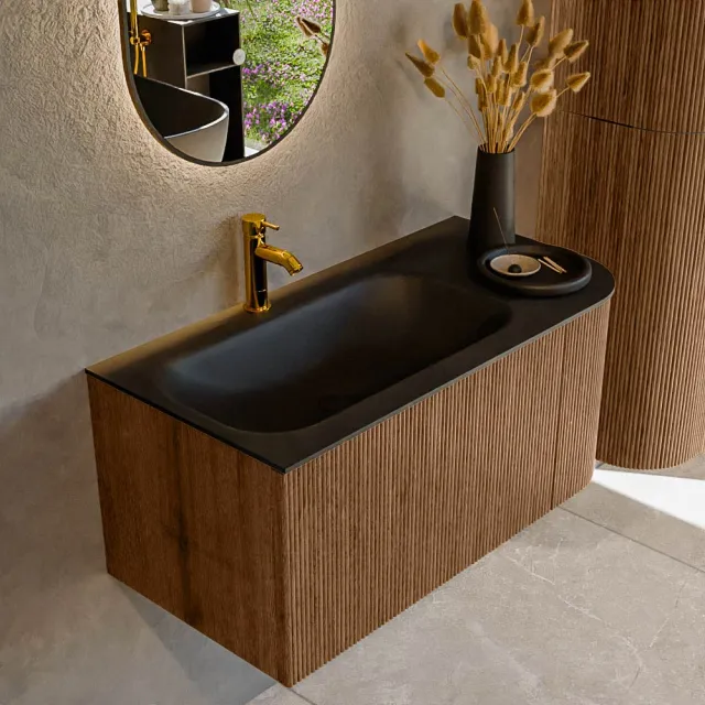 Mondiaz KURVE 95 cm Onderkast Greeploos 1 Lade Met Deuren Walnut, Wastafel Solid Surface Links Urban 1 Kraangat Zonder Spiegel (KRVBGS95R1L1D1KL-Wal/Urb)