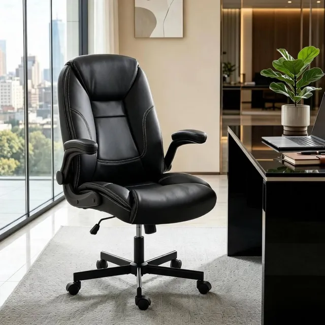 REDOM Bureaustoel - Ergonomische vormgeving - Hoogteverstelbaar en 15° kantelbaar - Opklapbare armleuningen - Kunstleer - Zwart - 69,5 x 77 x 106-116 cm