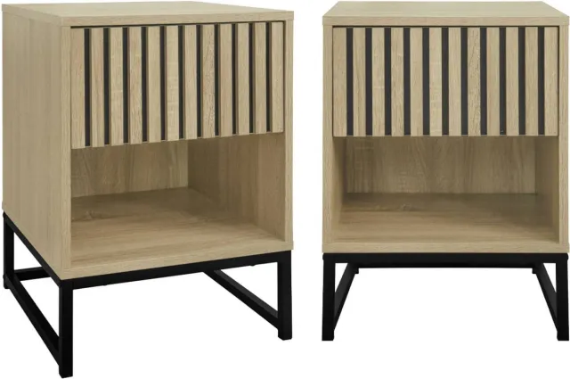 sweeek Set van 2 nachtkastjes in moderne stijl met 1 lade in gegroefd houteffect (systeem om te openen) en 1 vak, onderstel van zwart metaal Naturel