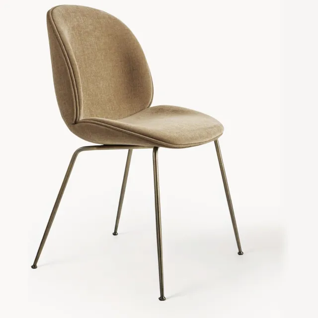 GUBI Gestoffeerde eetstoel Beetle Beige, Goudkleurig