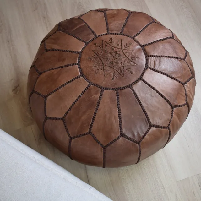 Poufs&Pillows Poef rond - Bruin - Poef leer - Handgemaakt en stijlvol - Gevuld geleverd