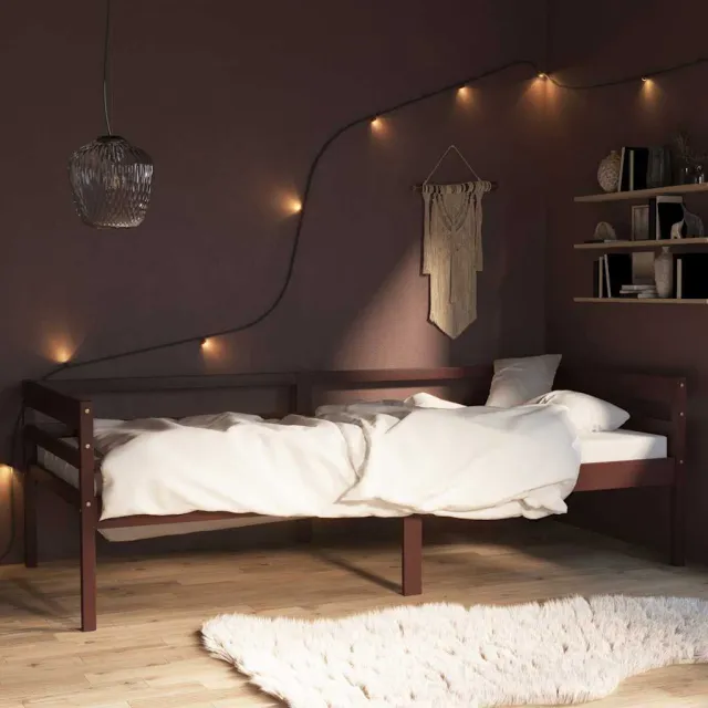 vidaXL Bedframe massief grenenhout donkerbruin 90x200 cm bruin