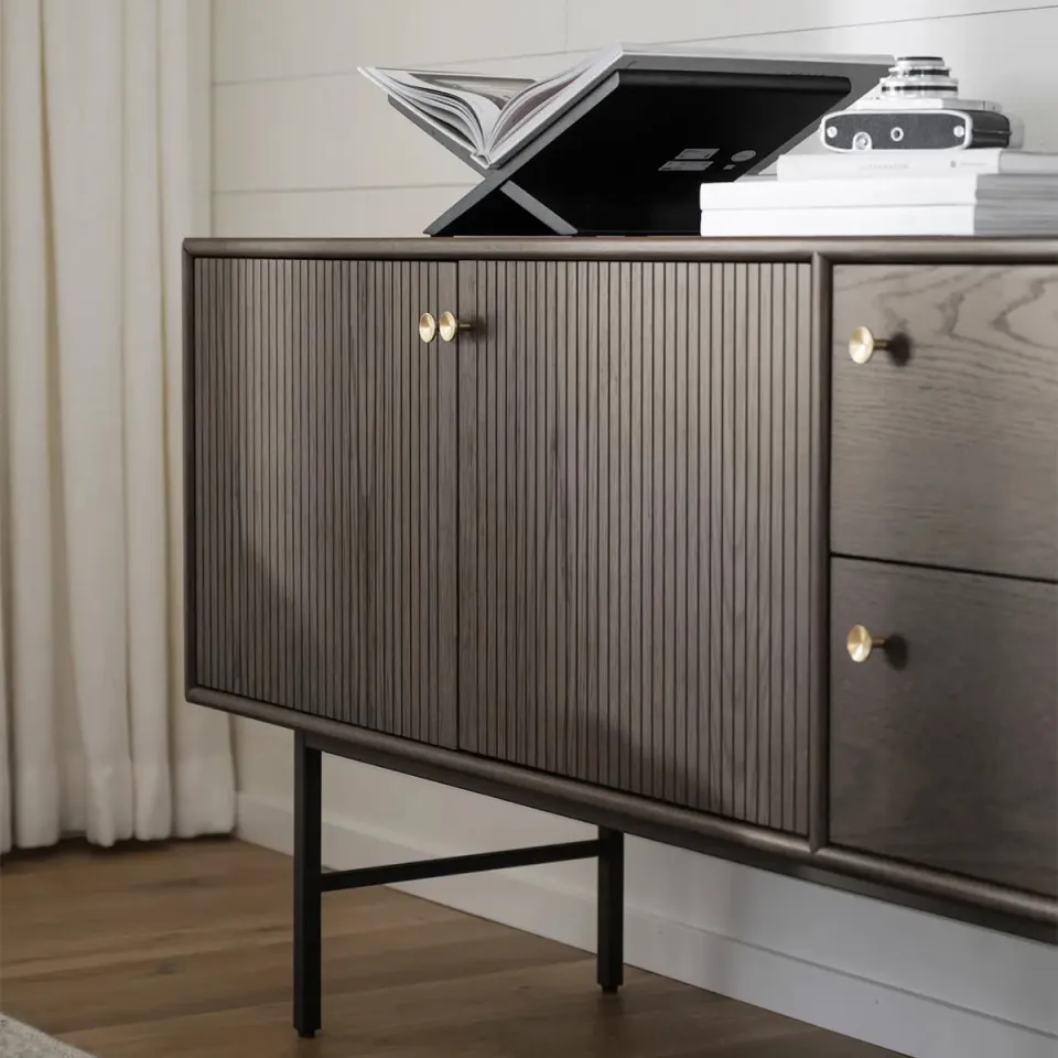Rowico Home Clearbrook houten dressoir walnoot - 160 x 42 cm, foto 5