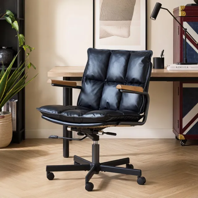HAUSS SPOLE Bureaustoel - Ergonomisch Design - Draaibaar En In Hoogte Verstelbaar Met Wielen En Houten Armleuningen - Leer Zwart