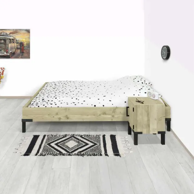 Steigerhouten bed Arga met stalen poten