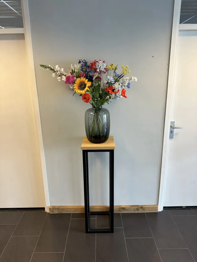 Eiken zuil/pilaar Amos met stalen onderstel