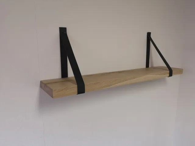 K&K meubelmakerij Wandplank eiken met zwarte leren riemen 140x19x3cm (incl. schroeven en pluggen)