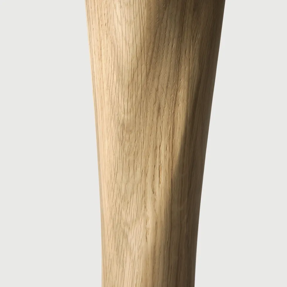Ethnicraft Ronde Bistrotafel 'Torsion' Gevernist Eikenhout, 90cm, foto 8