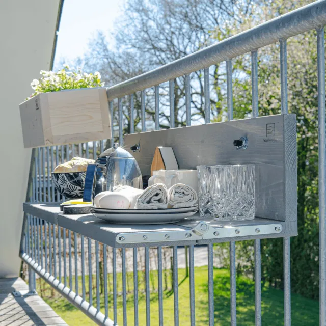 GoudmetHout Balkontafel Hangend & Inklapbaar - 99 cm Hout - Inklapbare Balkonbar - Klap tafel Klein - Hangtafel Buiten - in Hoogte Verstelbaar - Bijzettafel Balkon & Tuin tafeltje - Grey Wash Grey wash (zelf beitsen)
