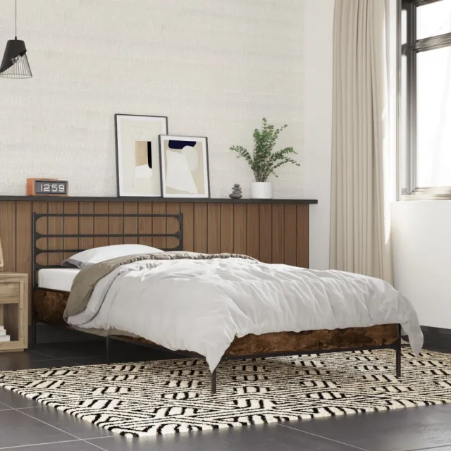 vidaXL Bedframe bewerkt hout en metaal gerookt eikenkleurig 75x190 cm Bruin