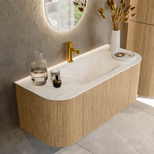 Mondiaz KURVE-DLUX 110 cm Onderkast Greeploos 1 Lade Met Deuren Oak, Wastafel Solid Surface Midden Ostra 1 Kraangat Zonder Spiegel (KRVCLO110L+R1L2D1KM-Oak/Ost)