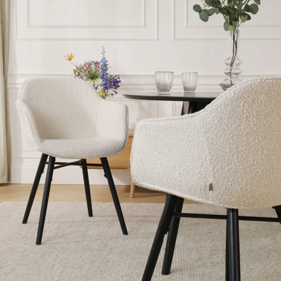 Nolon Nena-Mare eetkamerstoel bouclé beige - zwart houten onderstel, foto 3