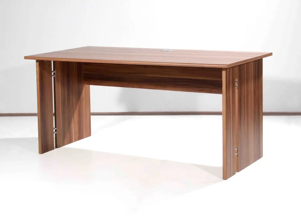 Bureau Roger Walnoot, foto 2