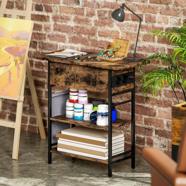 DESMIU Bijzettafel - Met Stopcontacten En USB Oplaadpunten - Met 2 Open Planken En Opbergtas Voor Slaapkamer Of Woonkamer - Hout En Metaal - 60x29,8x58,5 Cm - Rustiek Bruin Rustic Brown