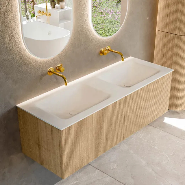 Mondiaz KURVE 130 cm Onderkast Greeploos 2 Lades Zonder Deuren Oak, Wastafel Solid Surface Dubbel Talc 0 Kraangaten Zonder Spiegel (KRVCLO1302L0D0KD-Oak/Tal)