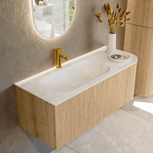 Mondiaz KURVE-DLUX 115 cm Onderkast Greeploos 1 Lade Met Deuren Oak, Wastafel Solid Surface Links Opalo 1 Kraangat Zonder Spiegel (KRVBGS115R1L1D1KL-Oak/Opa)