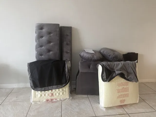 OKWISH Chesterfield Bank 229,8 x 208,3 x 73,6 cm - 2 Zitplaatsen met Sierknopen en Armleuningringen - Woonkamer - Fluweel - Grijs