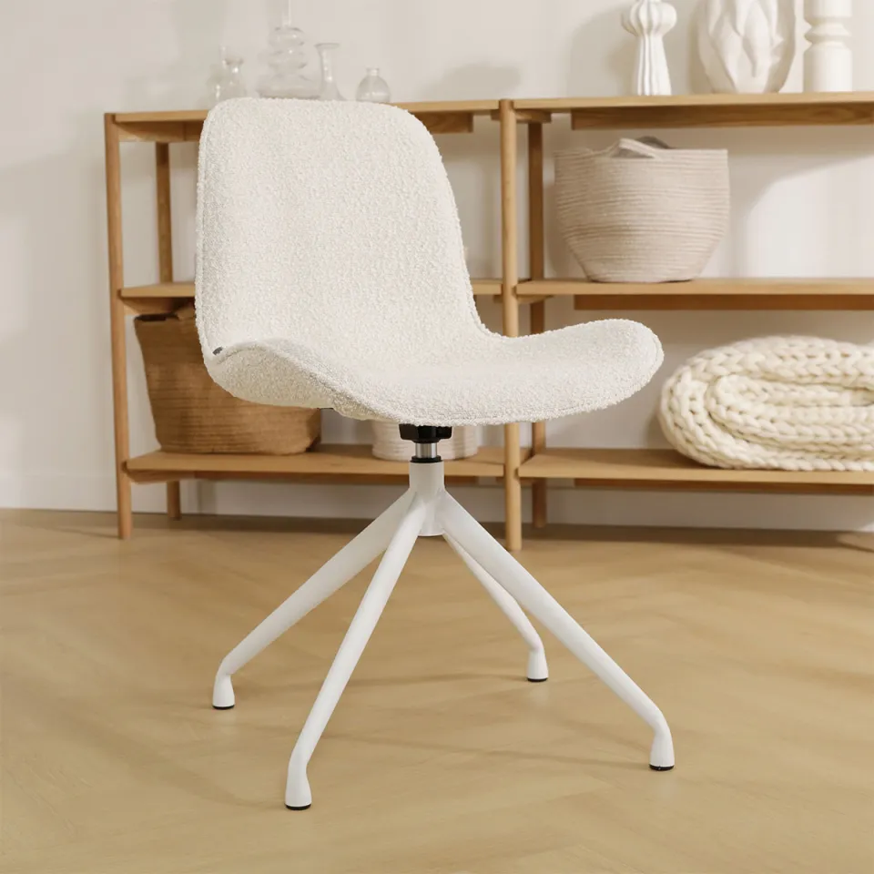 Nolon Nola-Fé draaibare eetkamerstoel bouclé beige - wit onderstel, foto 3