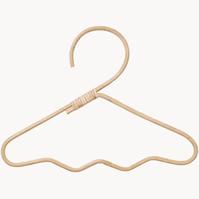 Ferm Living Handgemaakte kinderkledinghanger Wavi, 3-delig Beige