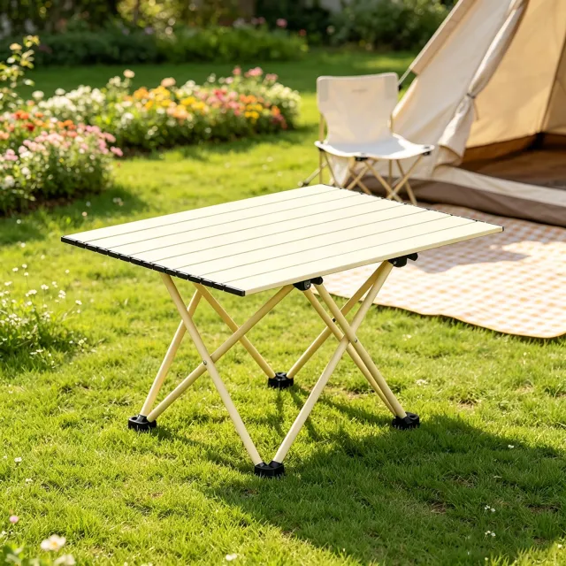 learnlogic Gele ultralichte opvouwbare campingtafel 68x48x41cm Draagbare strandtafel voor buiten perfect voor kamperen wandelen backpacken en picknicken geel