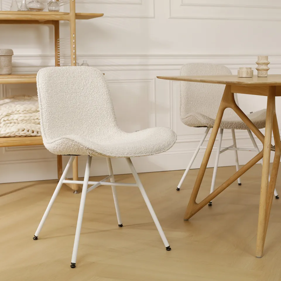 Nolon Noa-Fé eetkamerstoel bouclé beige - wit onderstel, foto 2