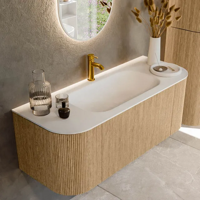 Mondiaz KURVE 120 cm Onderkast Greeploos 1 Lade Met Deuren Oak, Wastafel Solid Surface Midden Talc 1 Kraangat Zonder Spiegel (KRVBGS120L+R1L2D1KM-Oak/Tal)