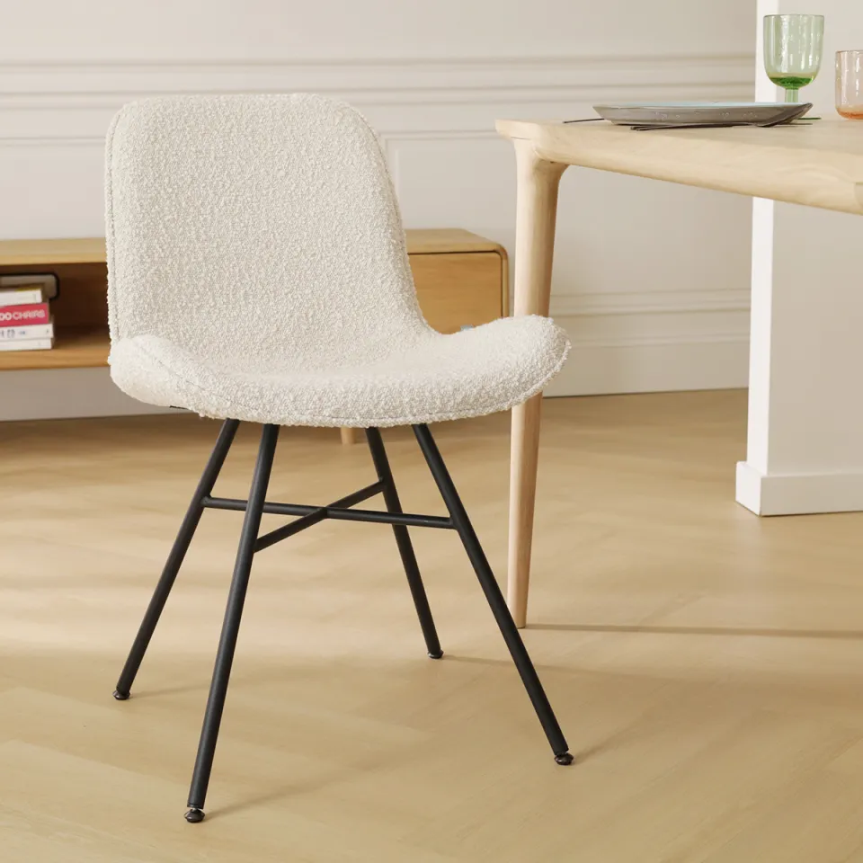 Nolon Noa-Fé eetkamerstoel bouclé beige - zwart onderstel, foto 2