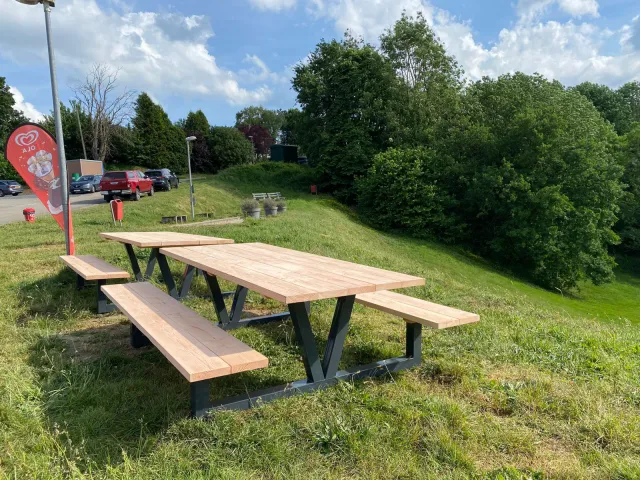 NordXL Douglas hout picknicktafel Vic met industrieel frame