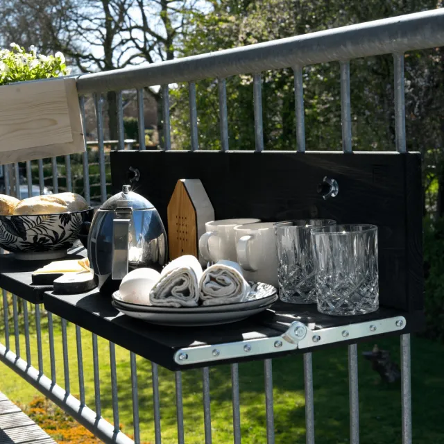 GoudmetHout Balkontafel Hangend & Inklapbaar - 99 cm Hout - Inklapbare Balkonbar - Klap tafel Klein - Hangtafel Buiten - in Hoogte Verstelbaar - Bijzettafel Balkon & Tuin tafeltje - Balcony Table - Black Wash Black wash (zelf beitsen)