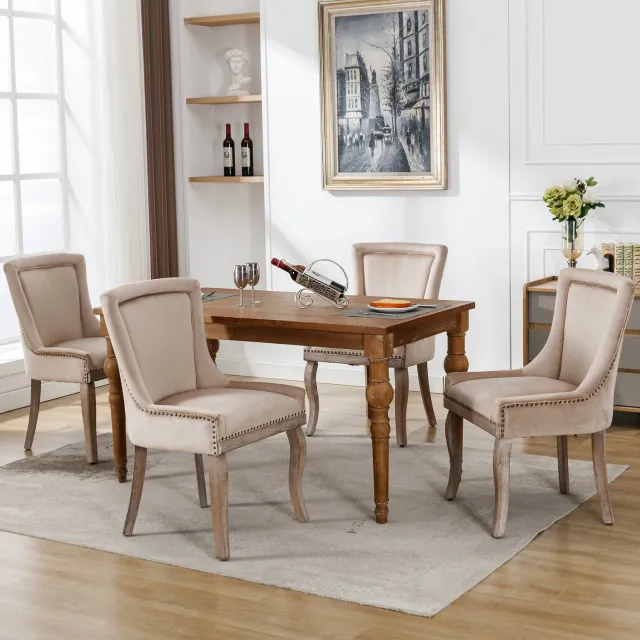 Wishdor Eetkamerstoelen set van 4 - Gestoffeerde zitting en rugleuning - Gebogen rug met siernagels - Vier houten poten - Eetkamer slaapkamer en leeshoek - Fluweel - Beige - 55 x 61 x 91 cm