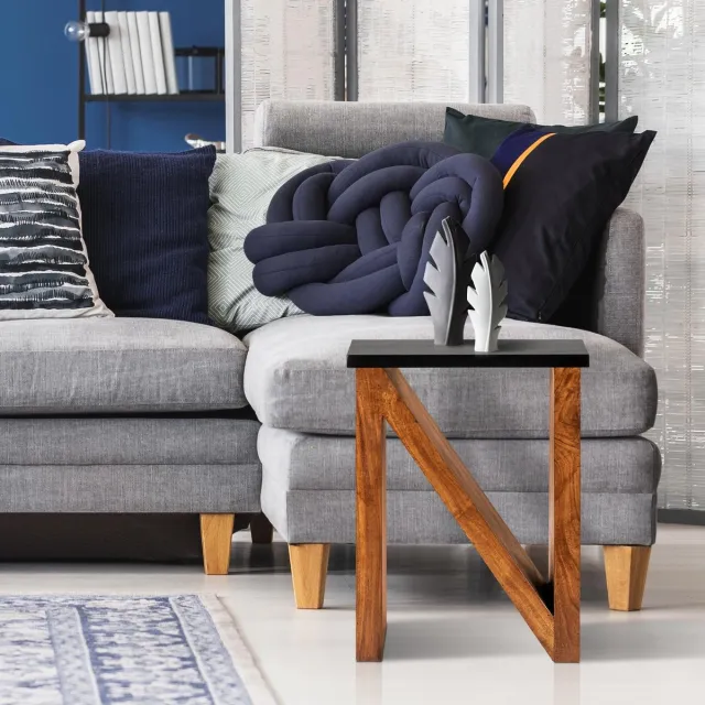 womo-design nformserie bijzettafel massief acaciahout met zwart blad handgemaakt en uniek lettervorm n 60 cm hoog (45x30 cm) bruinzwart salontafel/sofaatafel voor woonkamer industriële look duurzaam met natuurlijke houtnerf Bruin, Zwart