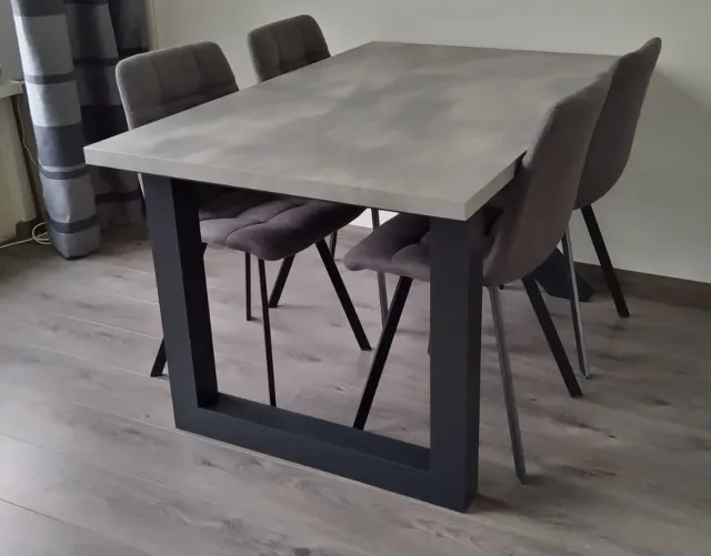 Ik Woon Modern Eettafel Milaan - Upoten - Upoot - Betonlook / Zwart Onderstel - 90 x 180 cm Zwart / Betonlook