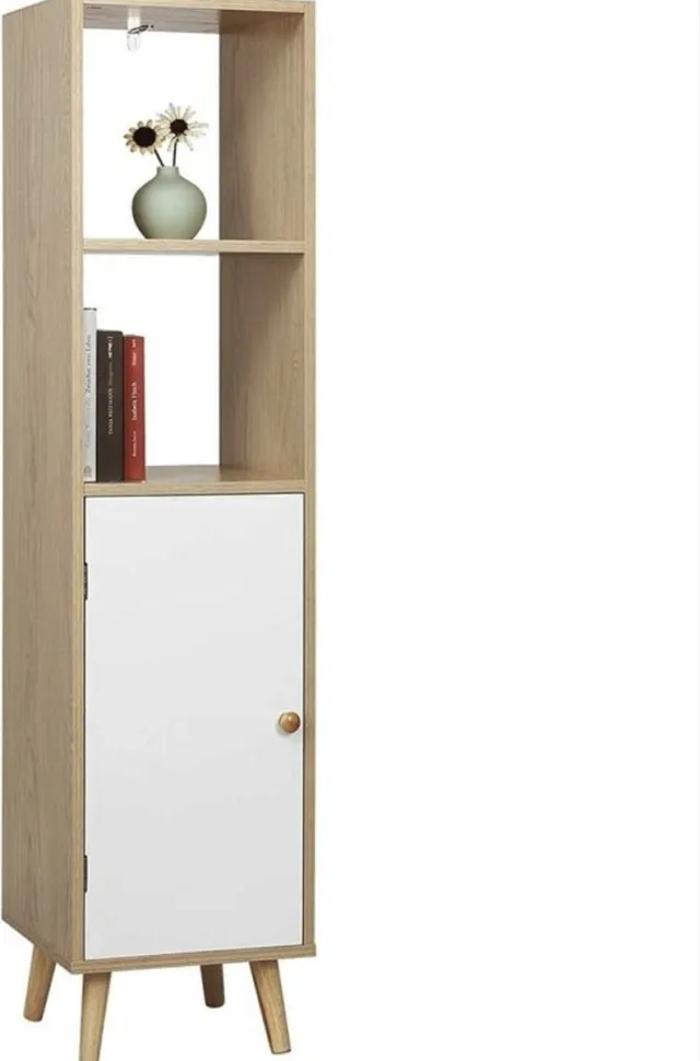 Saphly Boekenkast 33x30x133cm Wit - Hout, 4 Lagen met Deur en Wit/Oak - Voor Woonkamer, Slaapkamer en Kinderkamer