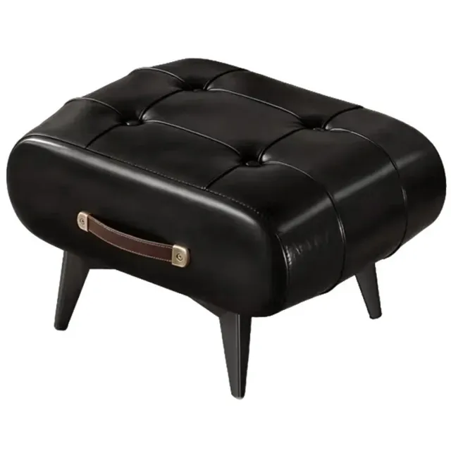 MakkelijkMooi Chesterfield Voetenbankje - Poef - Draagbaar & Stabiel - Gewatteerde Zitting - Zwart Lederlook - 40x30x34 BxHxD