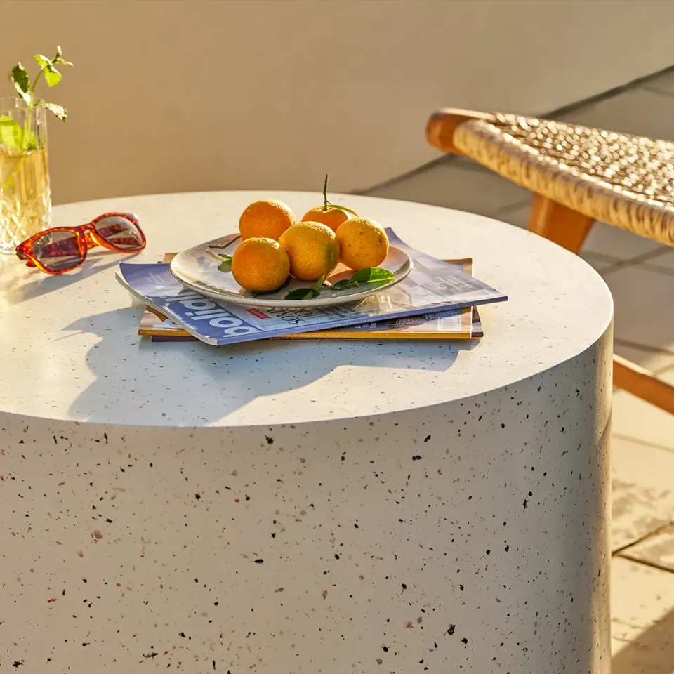 Artichok Boan ronde fiberclay salontafel gebroken wit - Ø70 x 40 cm, foto 3