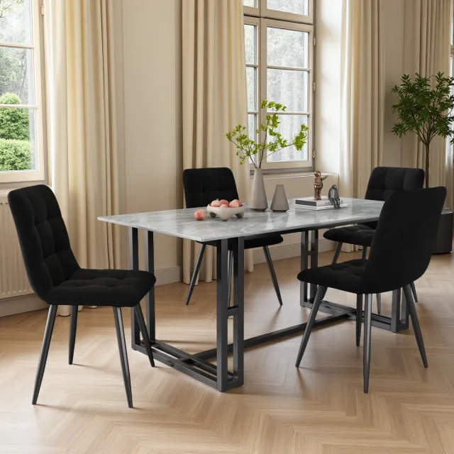 SHOPENTRA Set van 4 Zwarte Eetkamerstoelen Fluweel - Comfortabele Stoelen met Zwarte Metalen Poten