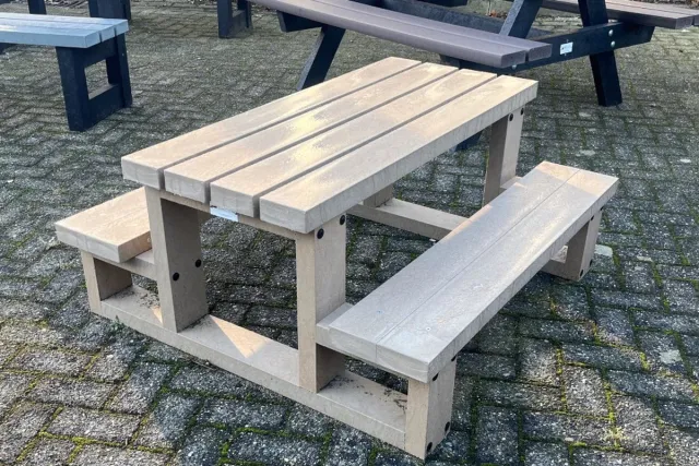 Rockwood® Kinderpicknicktafel Vlier - Zwaar Kunststof - Sand Beige 1.20m Naturel