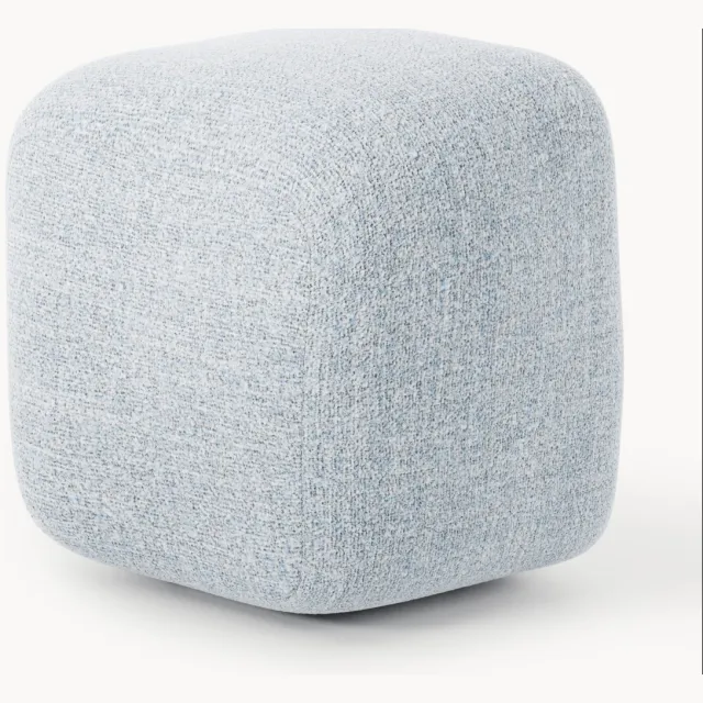 Westwing Collection Hoge bouclé poef Wolke Lichtblauw