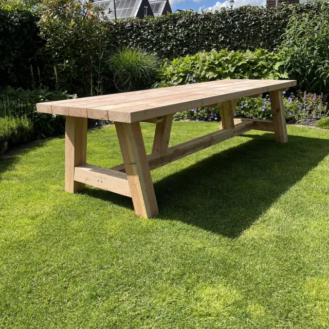 IJsseloutdoor Grote Robuuste Douglas Tuintafel - 250x100 cm