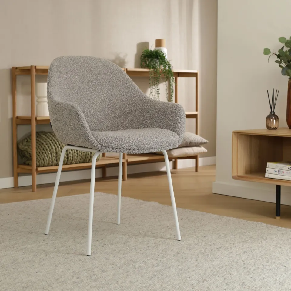 Nolon Nora-Mae eetkamerstoel bouclé taupe - wit onderstel, foto 2